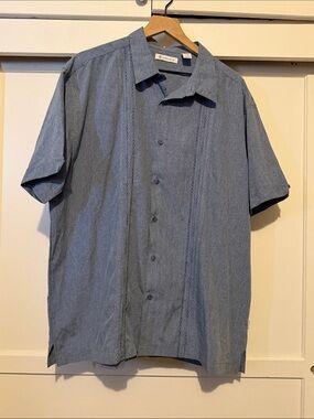 Cubavera Men's Short-Sleeve Button-Front Shirt in Chambray Blue